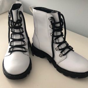 Brand new sorel white tie hiking boots . Never worn